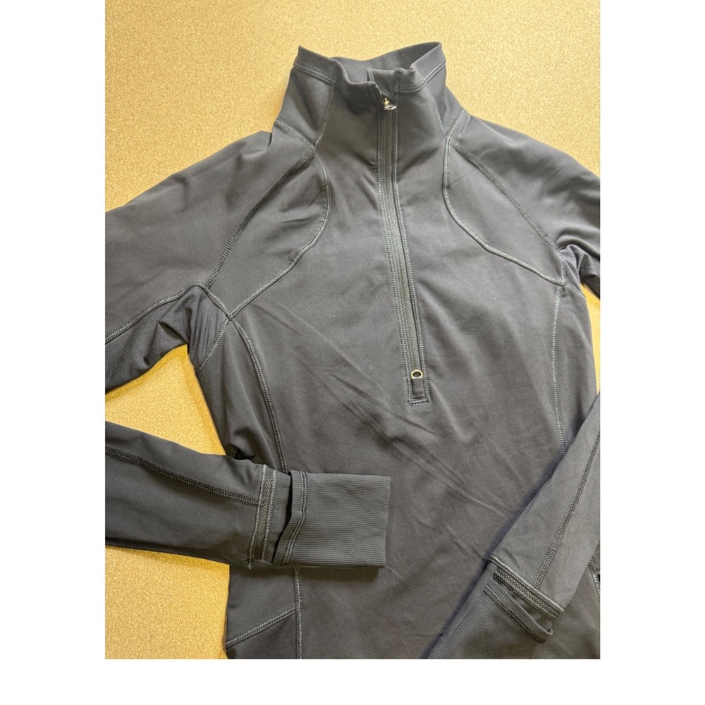 Lululemon Women's black Quarter Zip‎ Thumbhole Workout Jacket Size 4 $120
